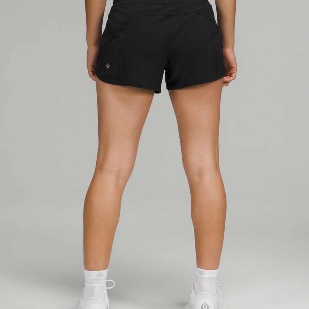 Lululemon tracker 4in shorts size 6